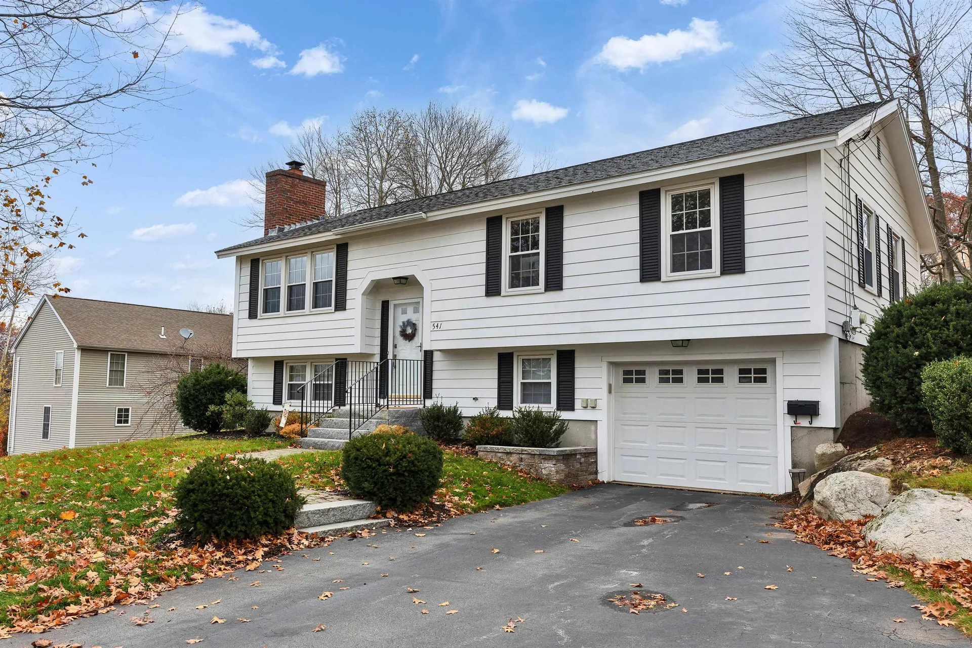 Manchester NH, 541 Pickering Street