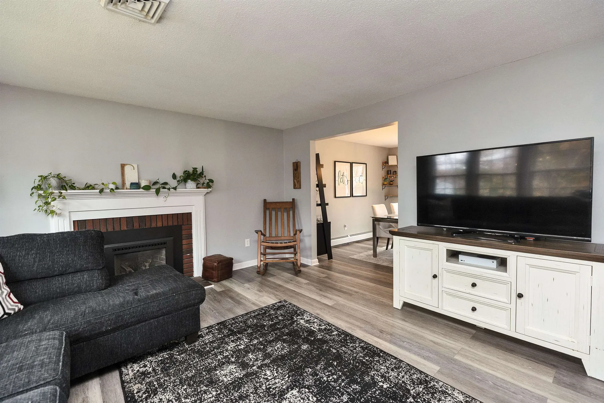 541 Pickering Street Manchester NH 03104