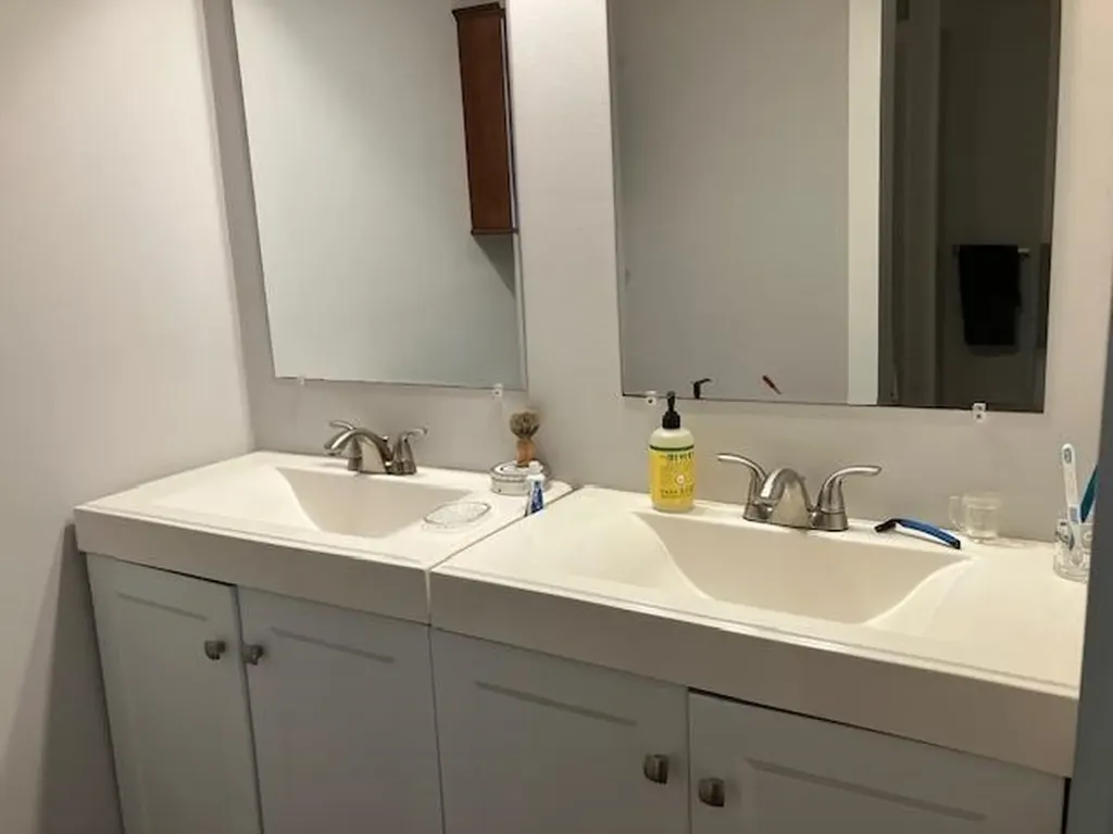 586 Bunker Road New London NH 03257