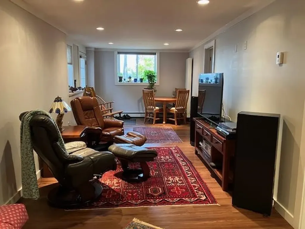 586 Bunker Road New London NH 03257