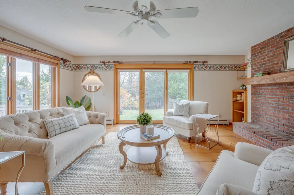 158 Quail Run New London NH 03257