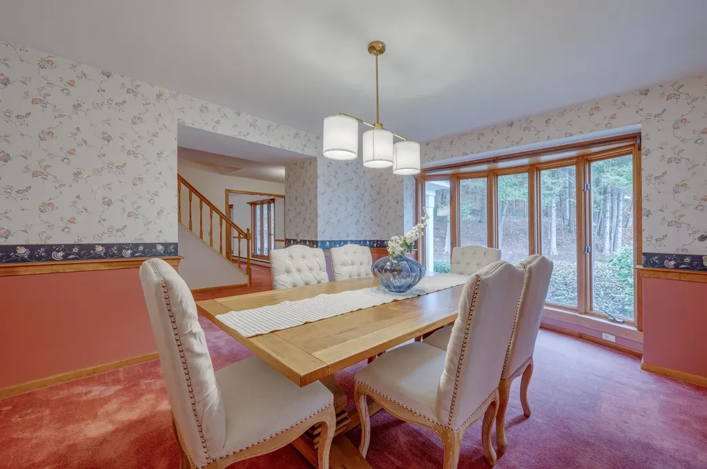 158 Quail Run New London NH 03257