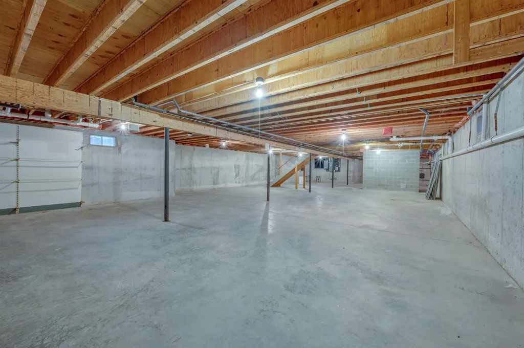 158 Quail Run New London NH 03257