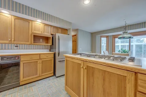 158 Quail Run New London NH 03257