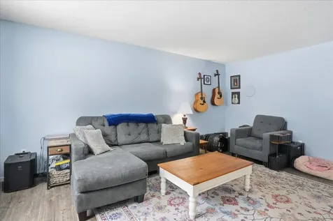 84 Twin Oaks Terrace South Burlington VT 05403