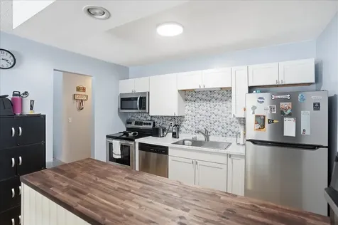 84 Twin Oaks Terrace South Burlington VT 05403