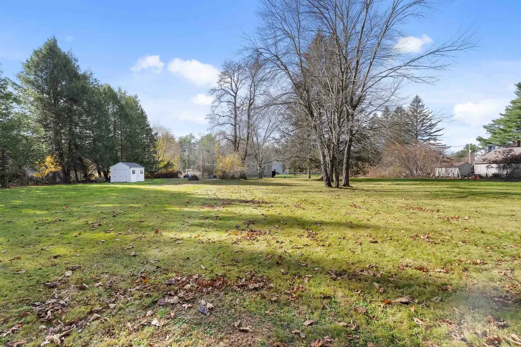 133 Brookdale Road Salem NH 03079