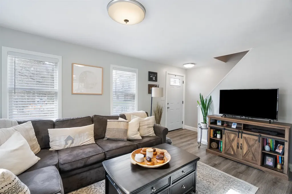 133 Brookdale Road Salem NH 03079