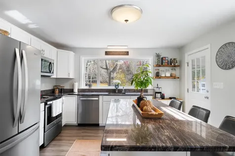 133 Brookdale Road Salem NH 03079