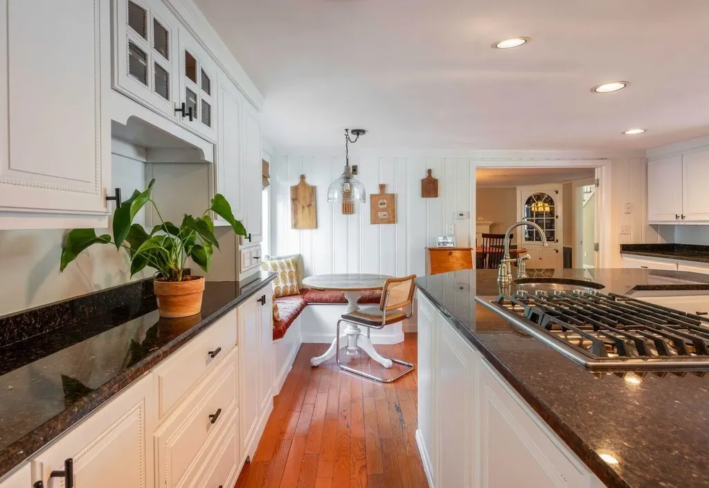 98 Sweet Hill Road Plaistow NH 03865