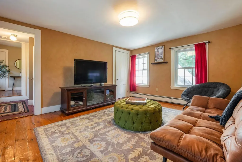 98 Sweet Hill Road Plaistow NH 03865