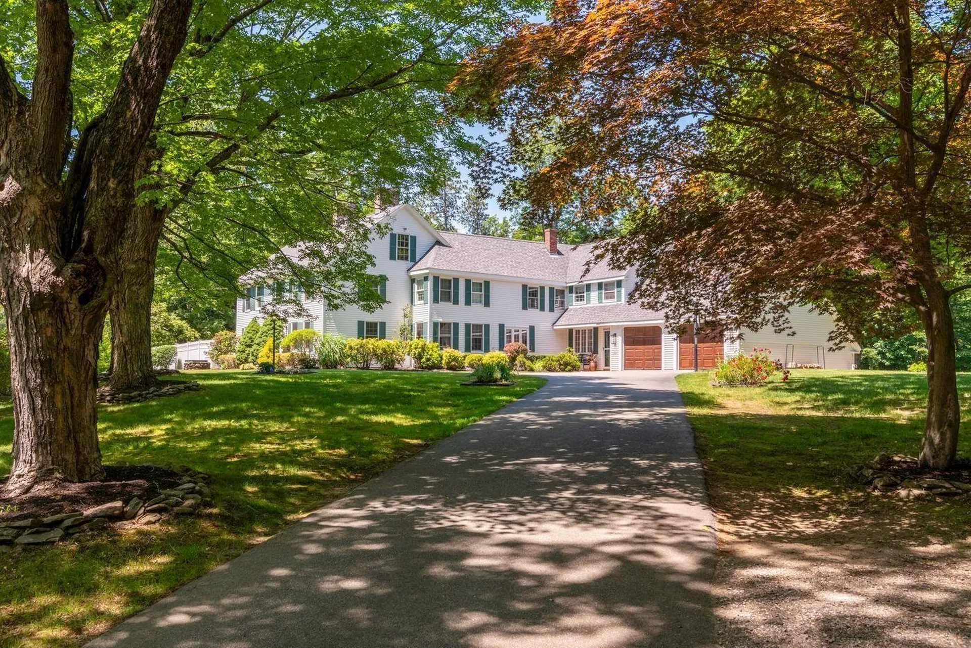 Plaistow NH, 98 Sweet Hill Road