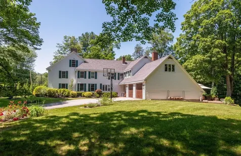 98 Sweet Hill Road Plaistow NH 03865