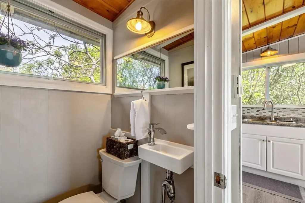 235 Pleasant View Drive North Hero VT 05474