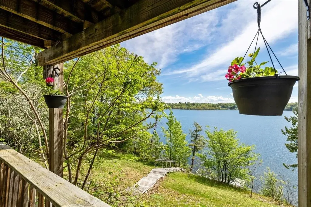 235 Pleasant View Drive North Hero VT 05474