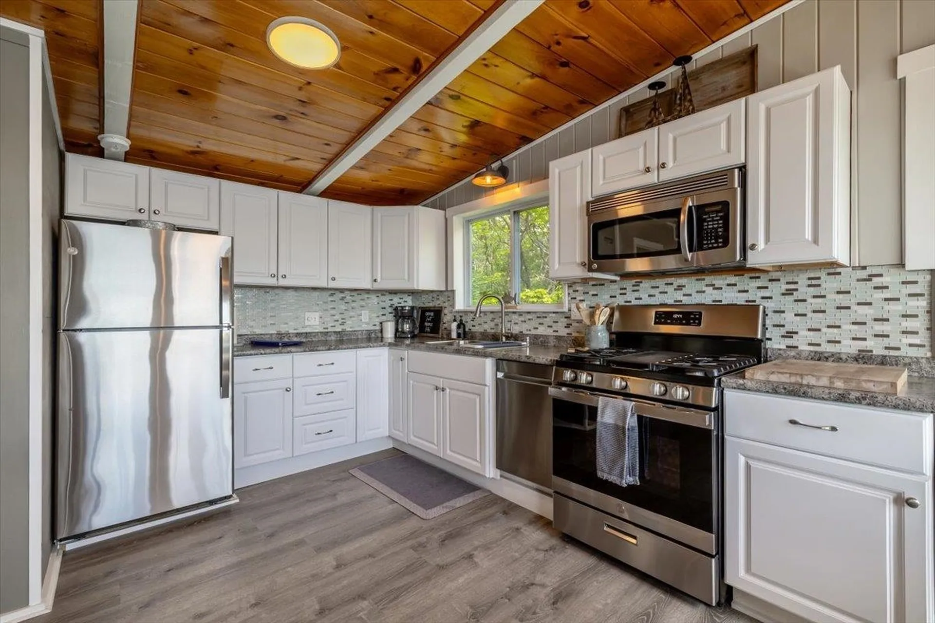 235 Pleasant View Drive North Hero VT 05474