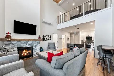 239 Skimobile Road Conway NH 03860