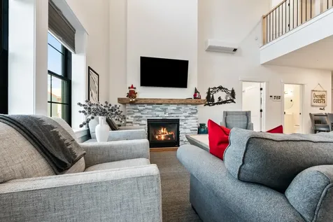 239 Skimobile Road Conway NH 03860