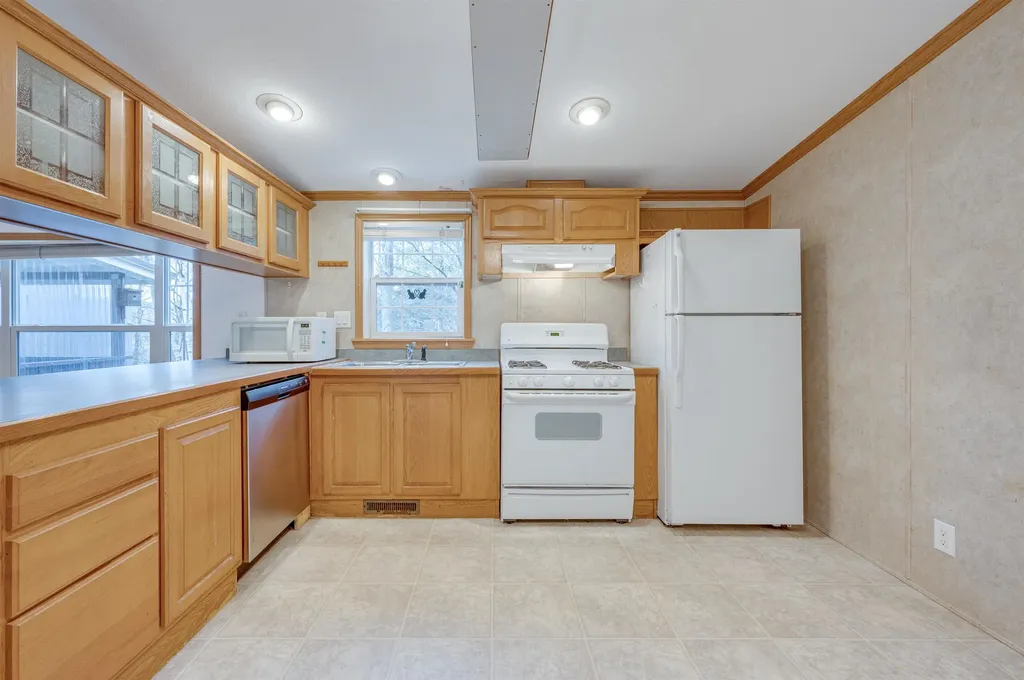 86 Nh Route 4a Lebanon NH 03766