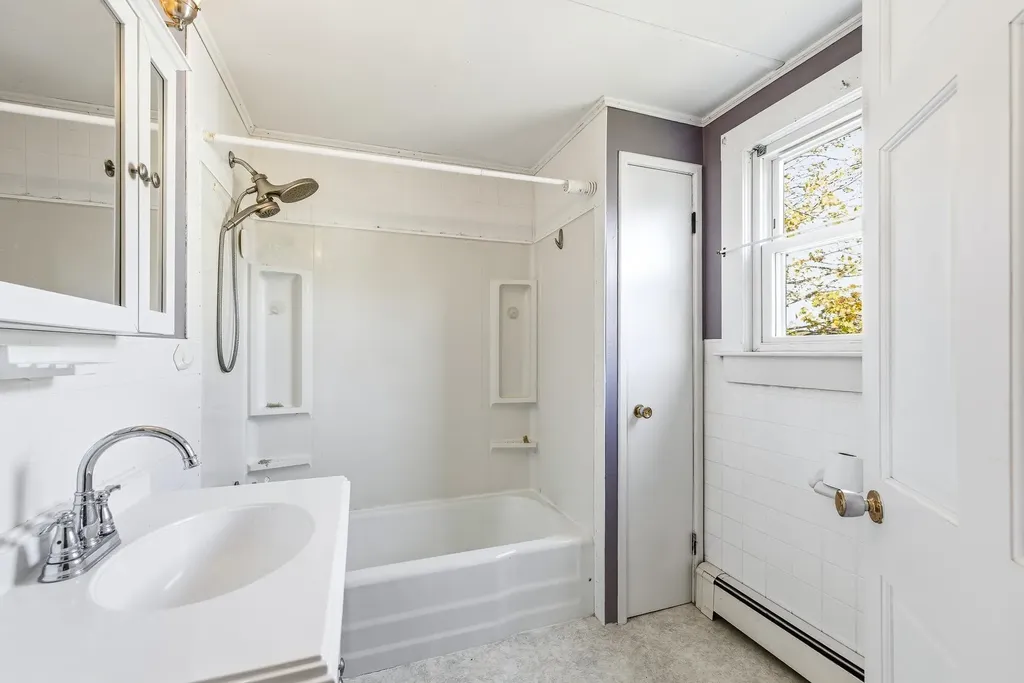 51 Chestnut Street Rochester NH 03867