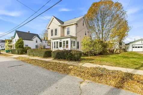 51 Chestnut Street Rochester NH 03867