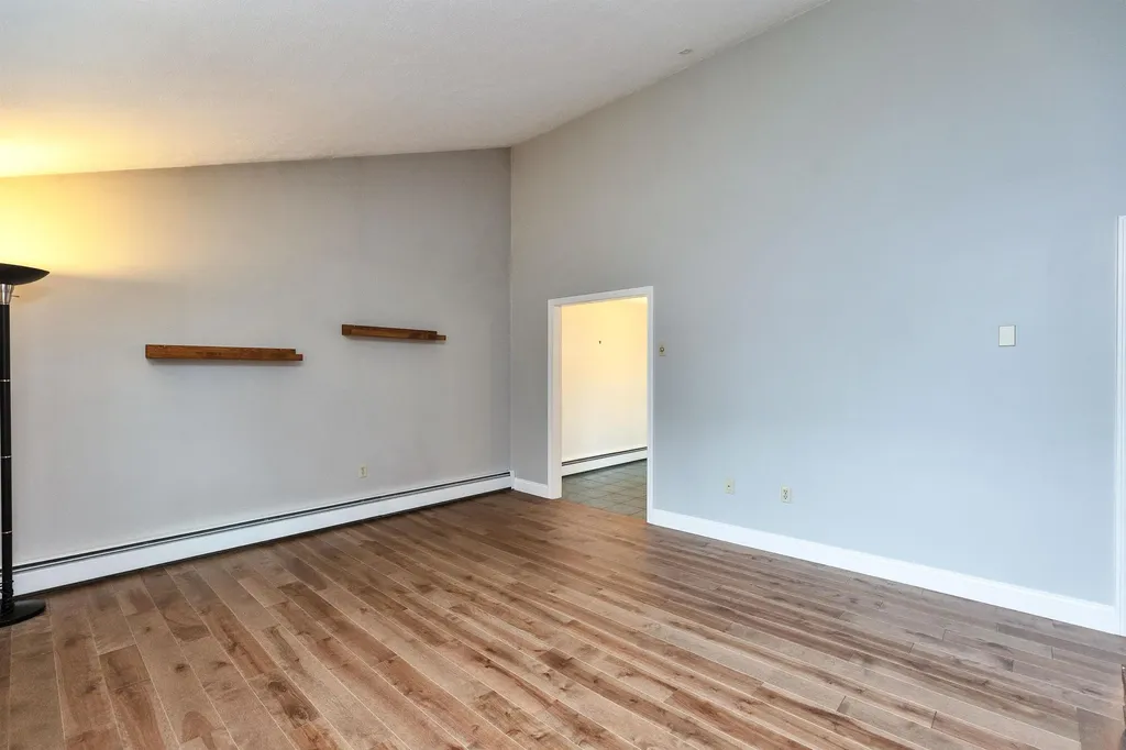 188 Harris Road Nashua NH 03062