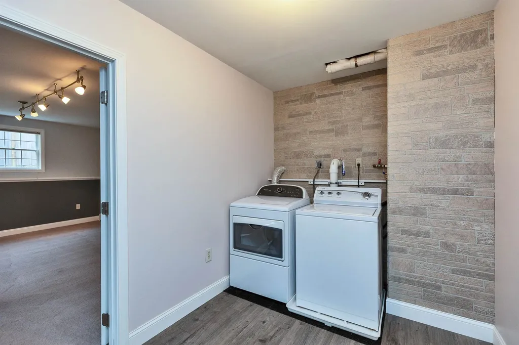 188 Harris Road Nashua NH 03062