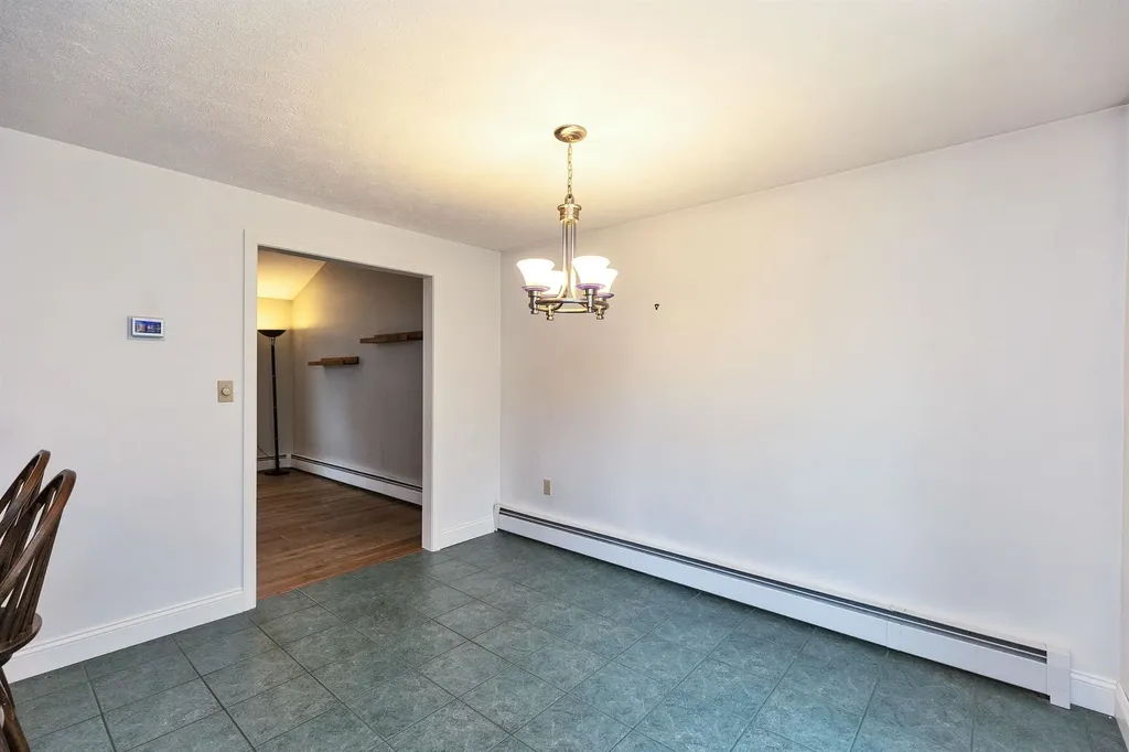 188 Harris Road Nashua NH 03062