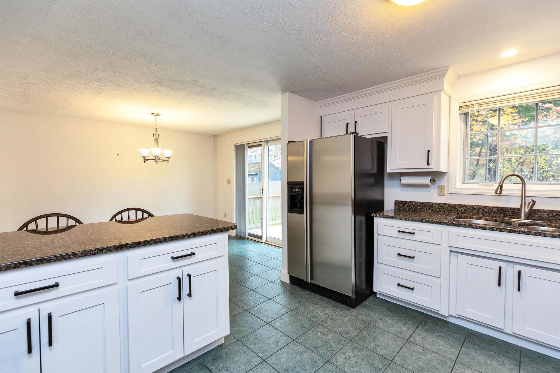 188 Harris Road Nashua NH 03062