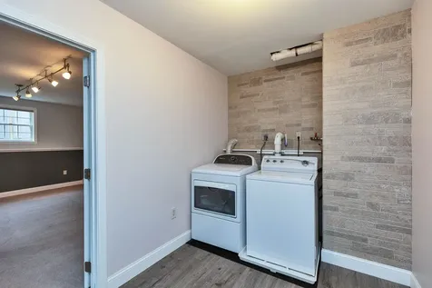 188 Harris Road Nashua NH 03062