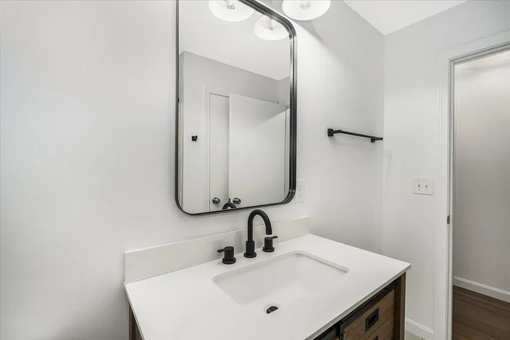 109 Old Prescott Hill Road Laconia NH 03246