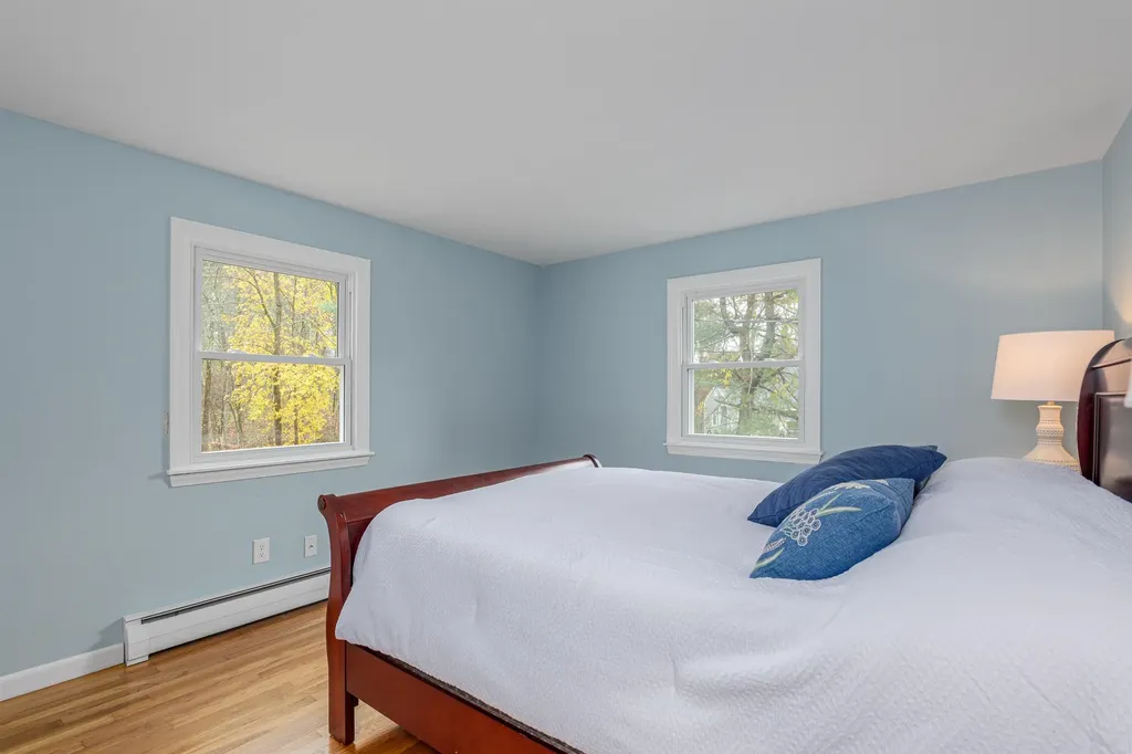 24 Hampton Falls Road Exeter NH 03833