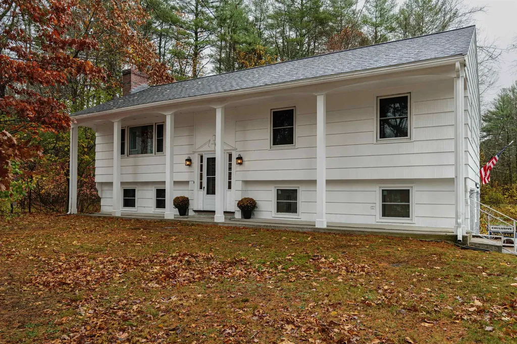 24 Hampton Falls Road Exeter NH 03833