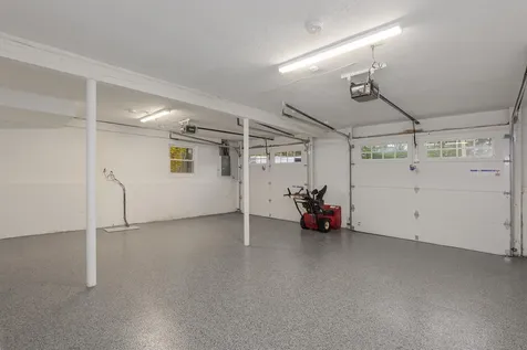 24 Hampton Falls Road Exeter NH 03833