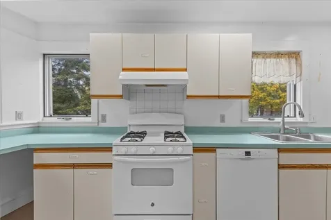 33 North Prospect Street Burlington VT 05401