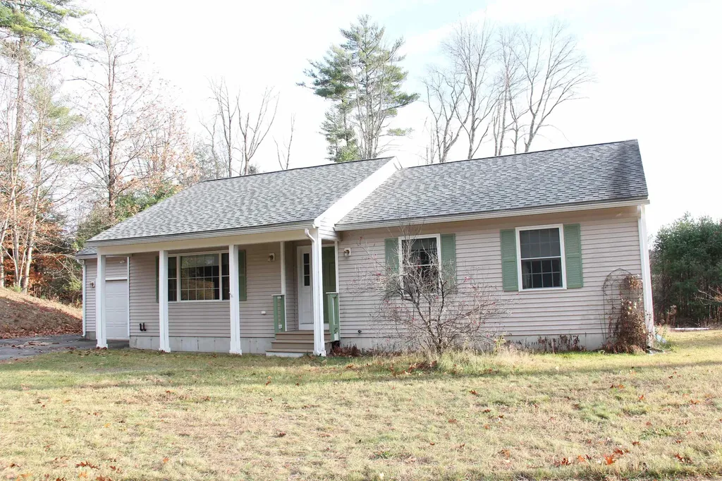 86 Manselville Road Deering NH 03244