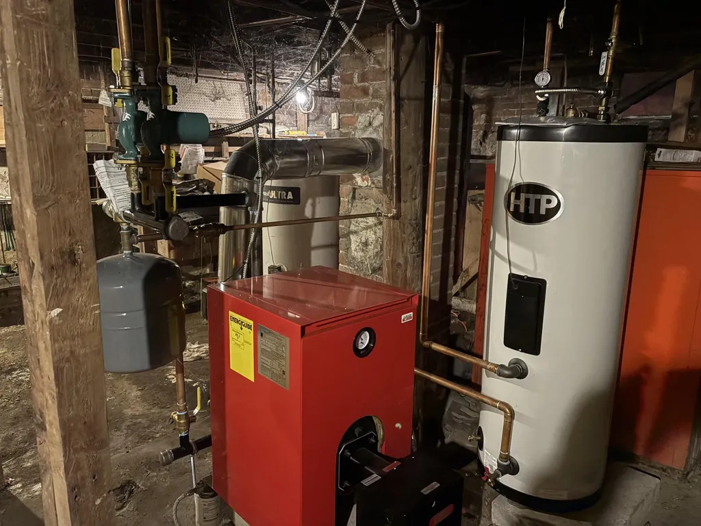 194 Charles Street Lyndon VT 05851