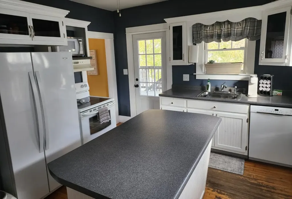 37 Maple Avenue Claremont NH 03743