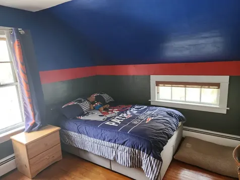 37 Maple Avenue Claremont NH 03743