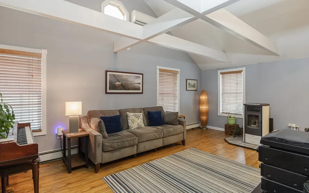 269 Branch Road Roxbury NH 03431