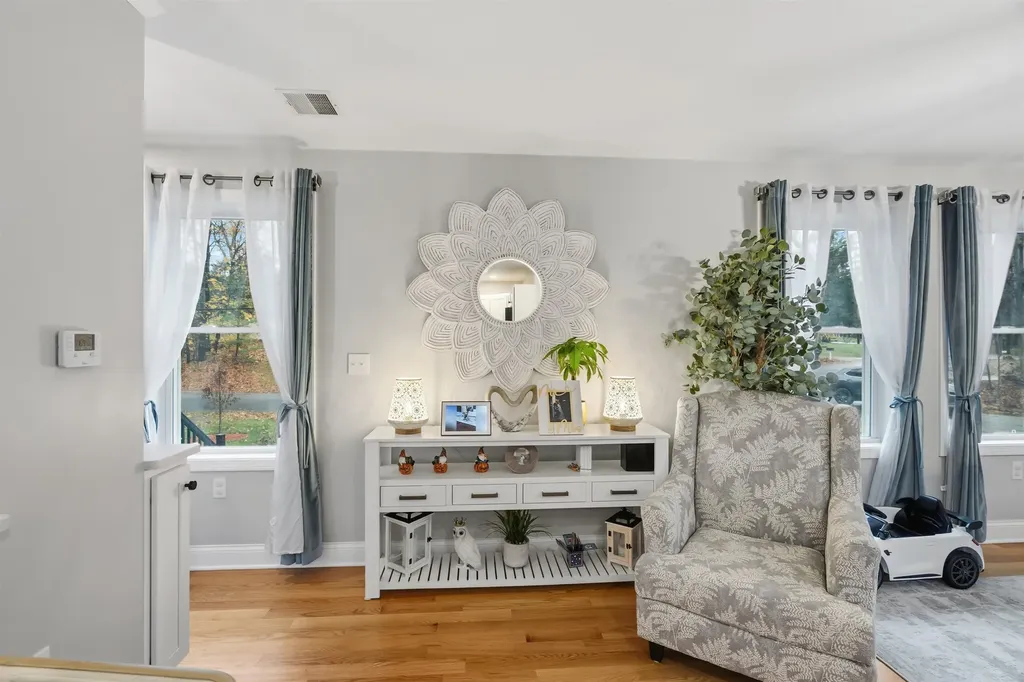 1 Barkland Drive Derry NH 03038