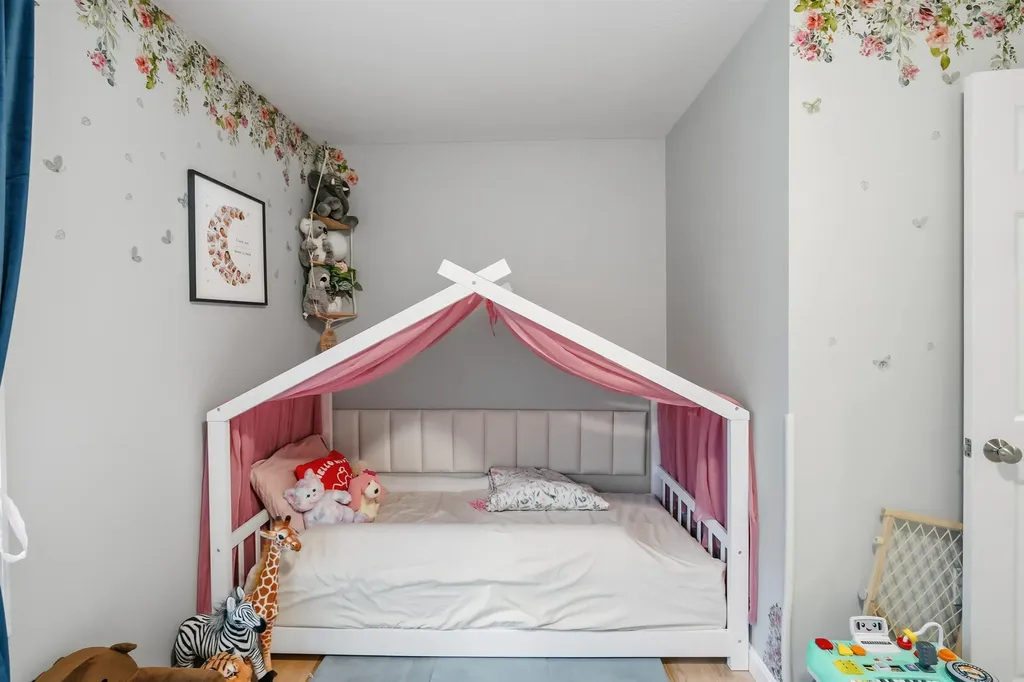 1 Barkland Drive Derry NH 03038