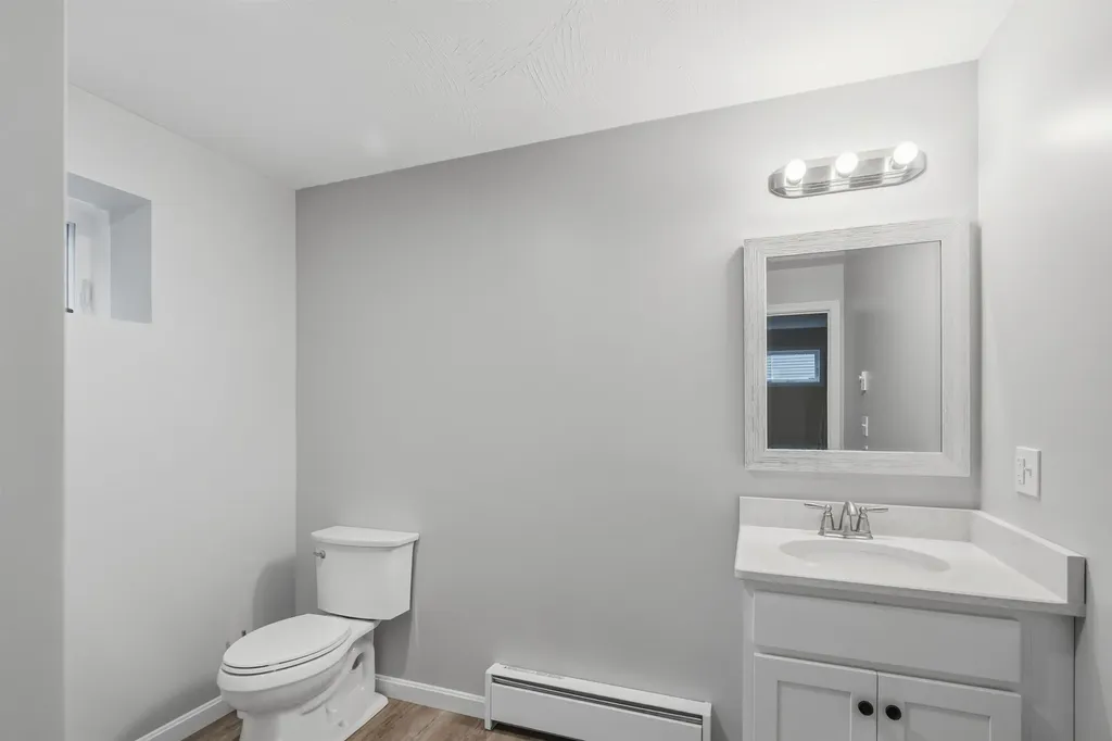 1 Barkland Drive Derry NH 03038