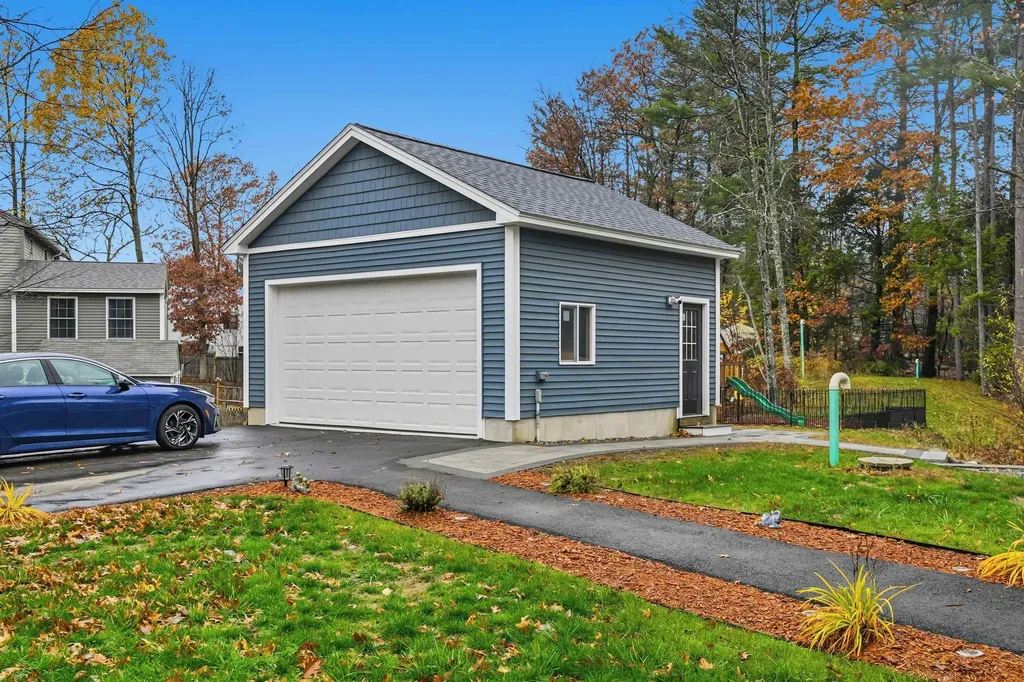 1 Barkland Drive Derry NH 03038