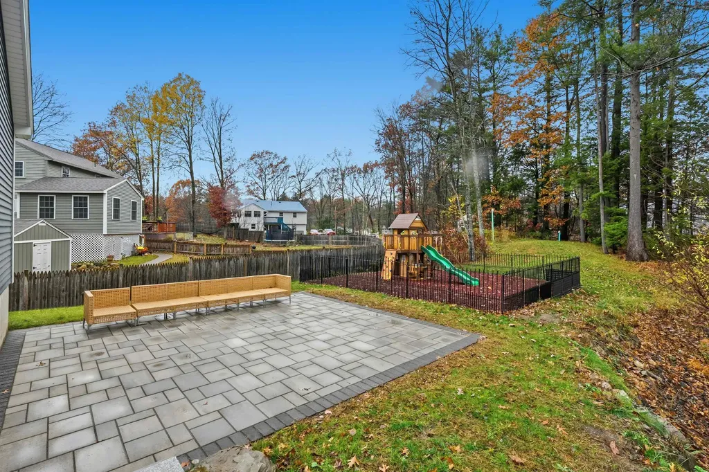 1 Barkland Drive Derry NH 03038