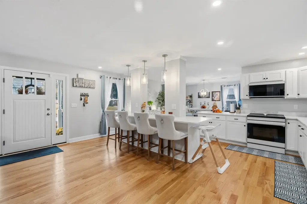 1 Barkland Drive Derry NH 03038