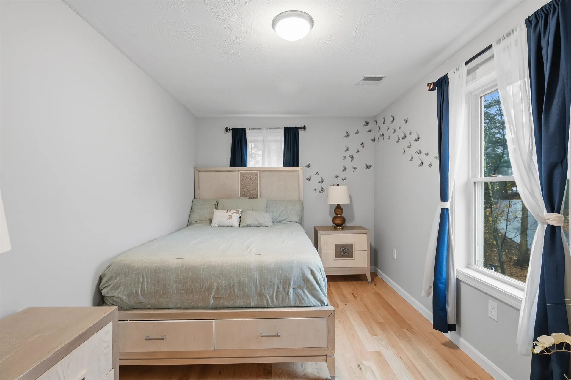 1 Barkland Drive Derry NH 03038