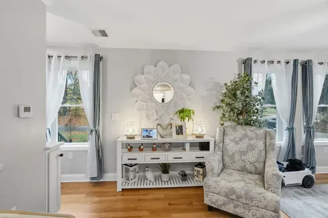 1 Barkland Drive Derry NH 03038