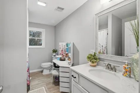 1 Barkland Drive Derry NH 03038