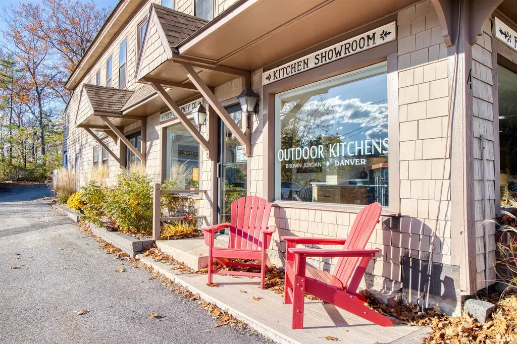 6 Grove Street Wolfeboro NH 03894